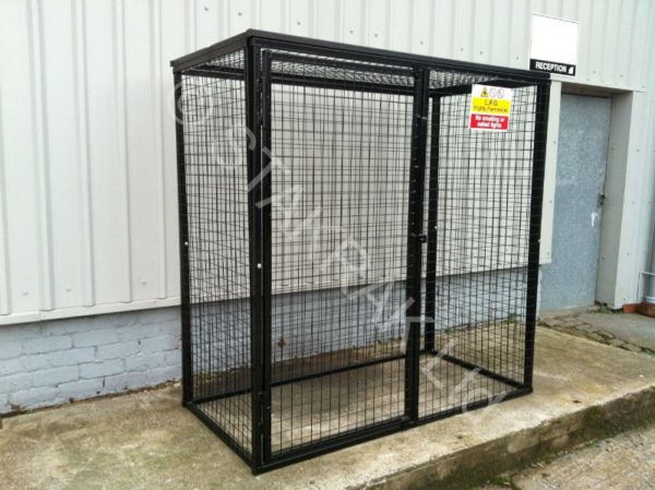 Gas Cylinder Cage with Mesh Base GC35 <br /> 10 x 47KG / 20 x 19KG </br> H1800 x W1800 x D900mm - gas cage 35 2 l